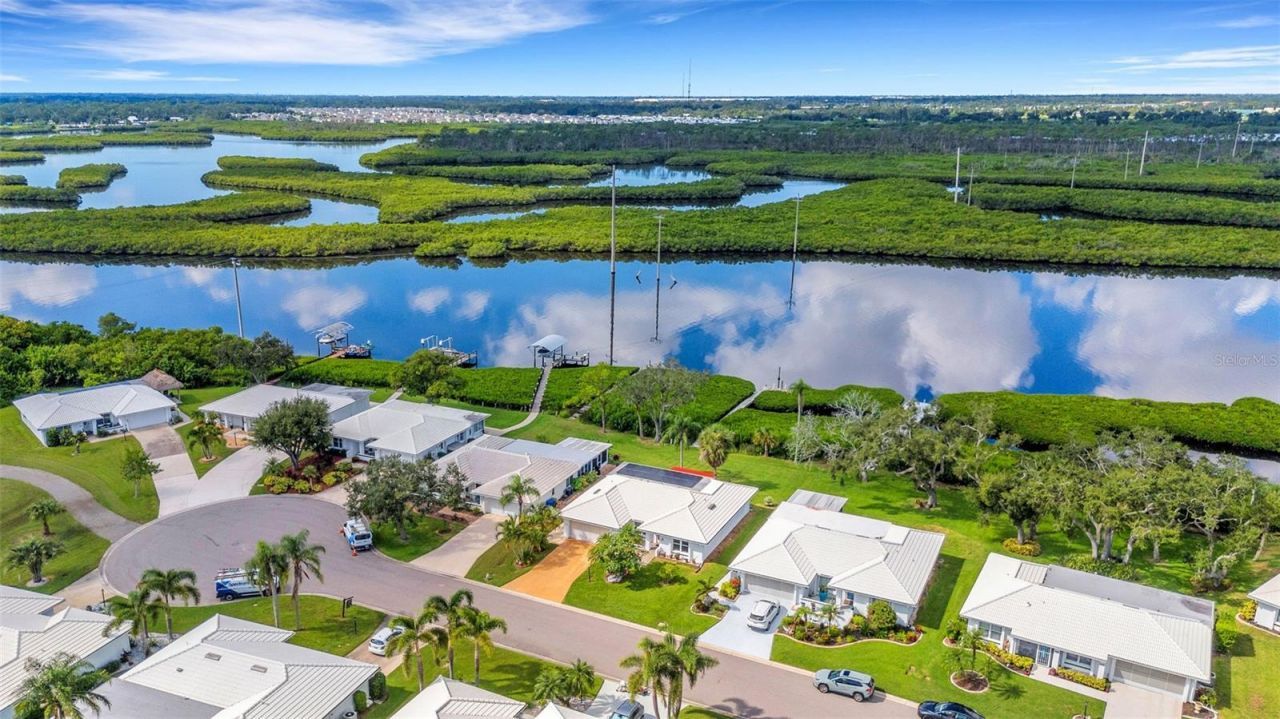 3995 Lakewood Avenue, Bradenton, FL 34208 Photo