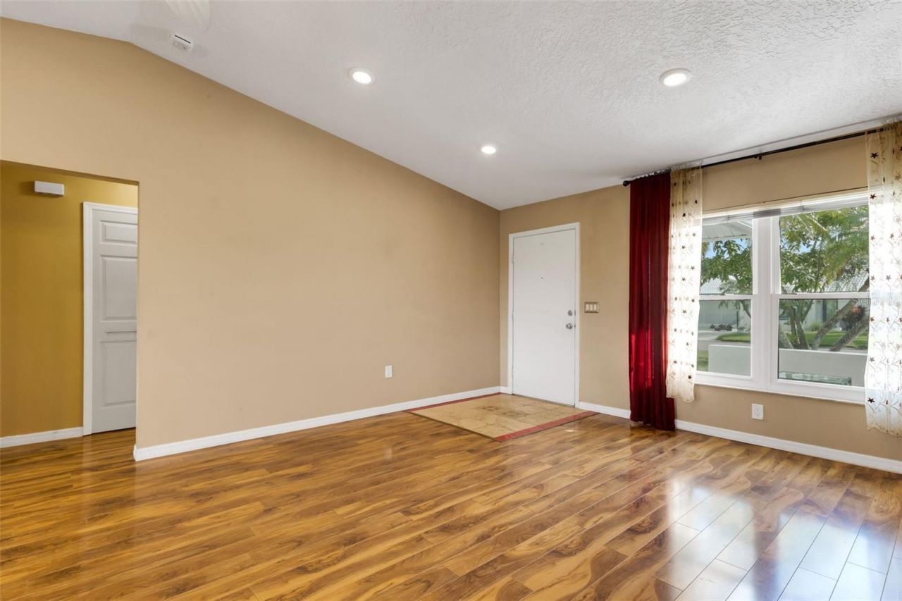 3995 Lakewood Avenue, Bradenton, FL 34208 Photo