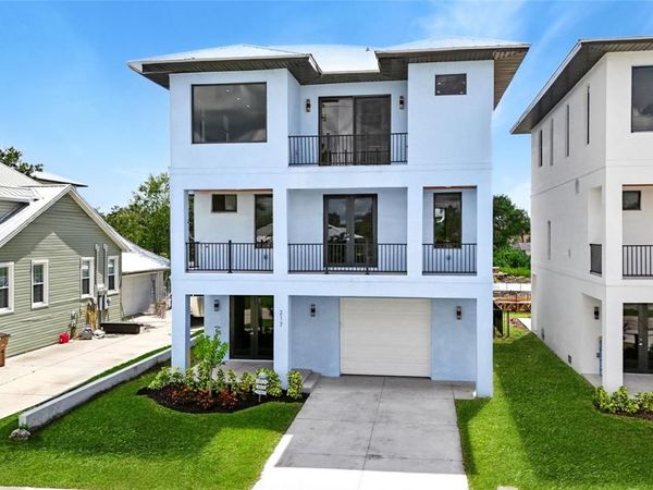 900 W OLYMPIA AVENUE, PUNTA GORDA, FL 33950