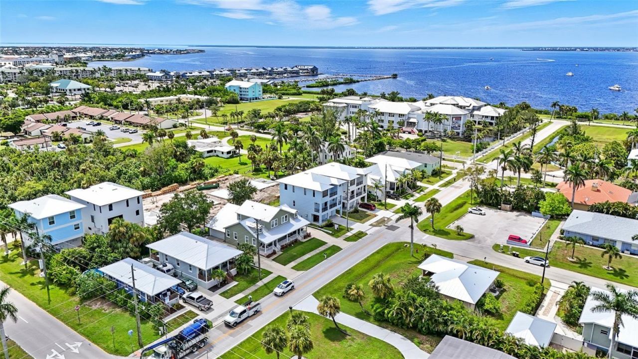 900 W Olympia Avenue, Punta Gorda, FL 33950 Photo