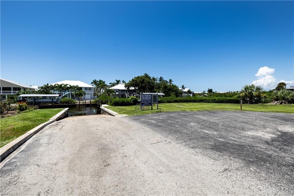 7841 Breakwater Ct, Bokeelia, FL 33922 Photo