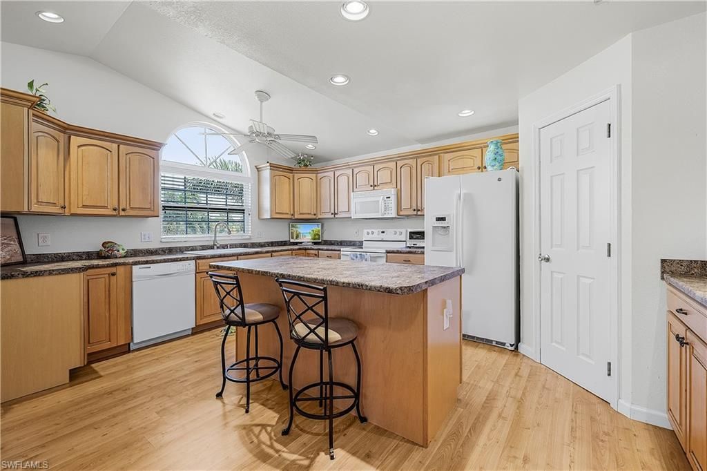 7841 Breakwater Ct, Bokeelia, FL 33922 Photo