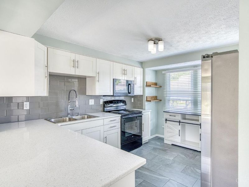 3015 Stratford Court, Unit 126, Loveland, OH 45140 Photo 7