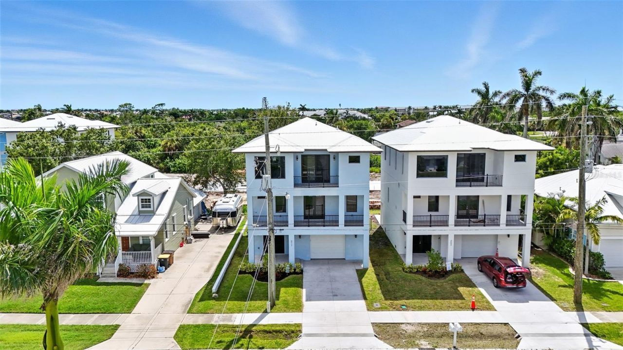 910 W Olympia Avenue, Punta Gorda, FL 33950 Photo