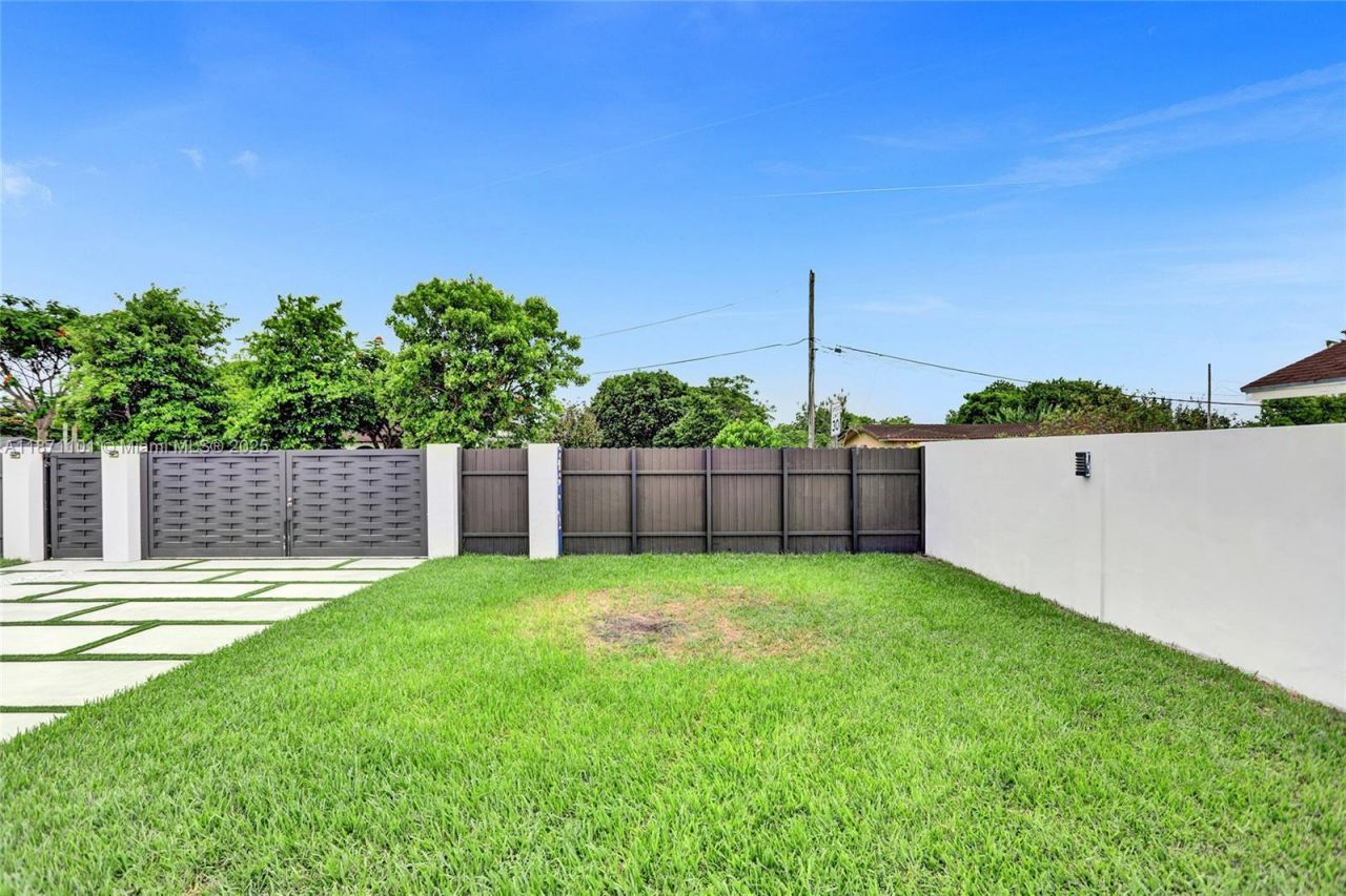 6201 SW 107th Ave, Miami, FL 33173 Photo