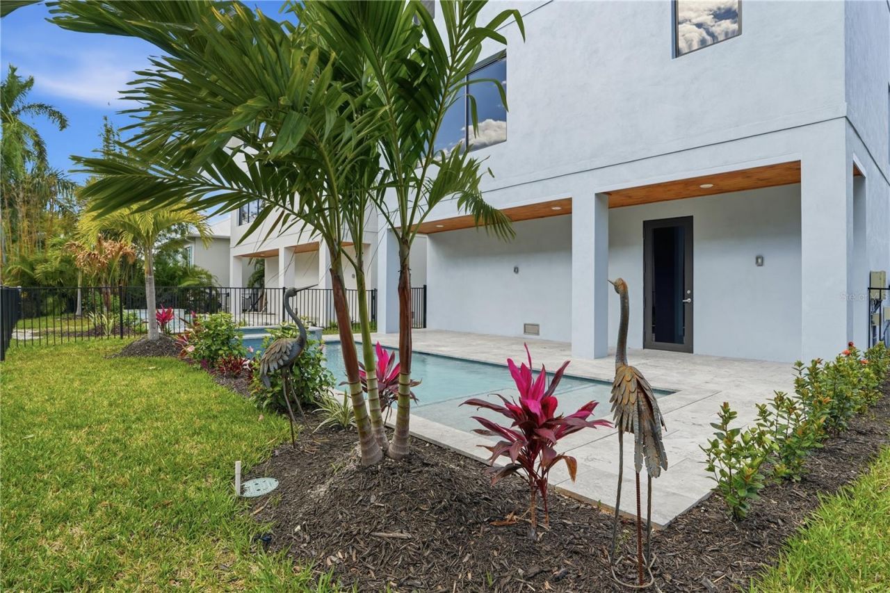 920 W Olympia Avenue, Punta Gorda, FL 33950 Photo