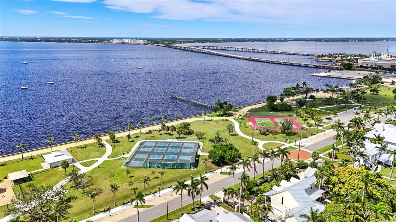 920 W Olympia Avenue, Punta Gorda, FL 33950 Photo