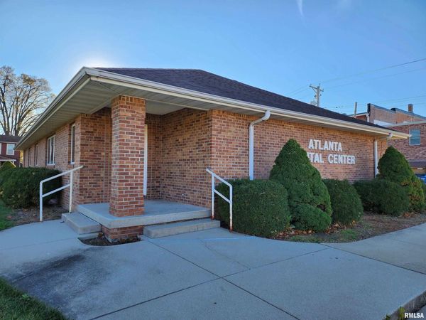 205 SE RACE Street, Atlanta, IL 61723