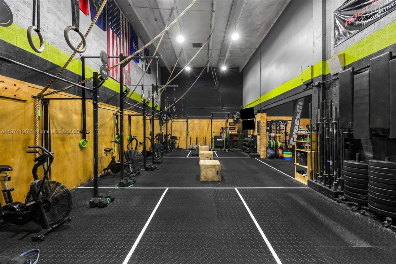 2451 NW 109th Ave, Unit 6, Sweetwater, FL 33172 Photo