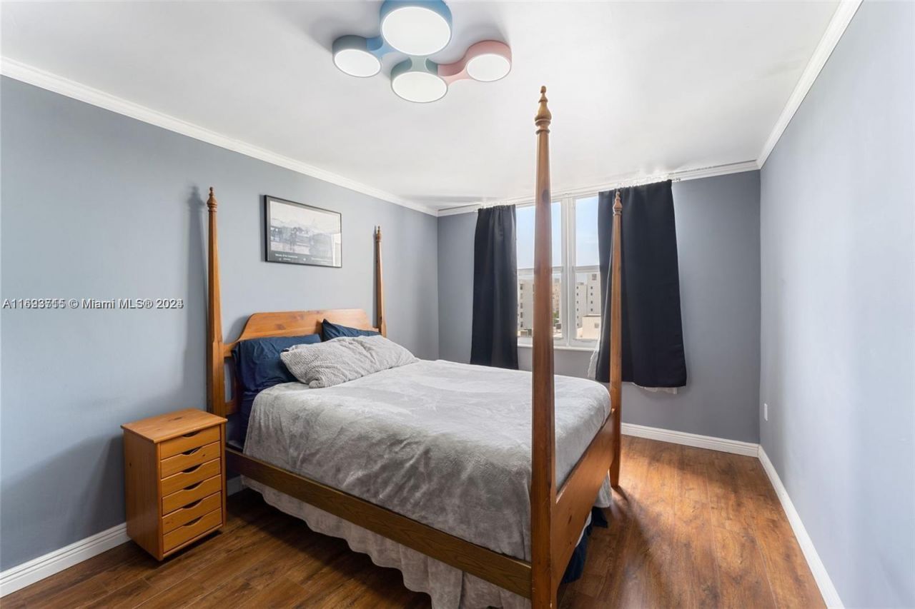 1080 94th St, Unit 612, Bay Harbor Islands, FL 33154 Photo