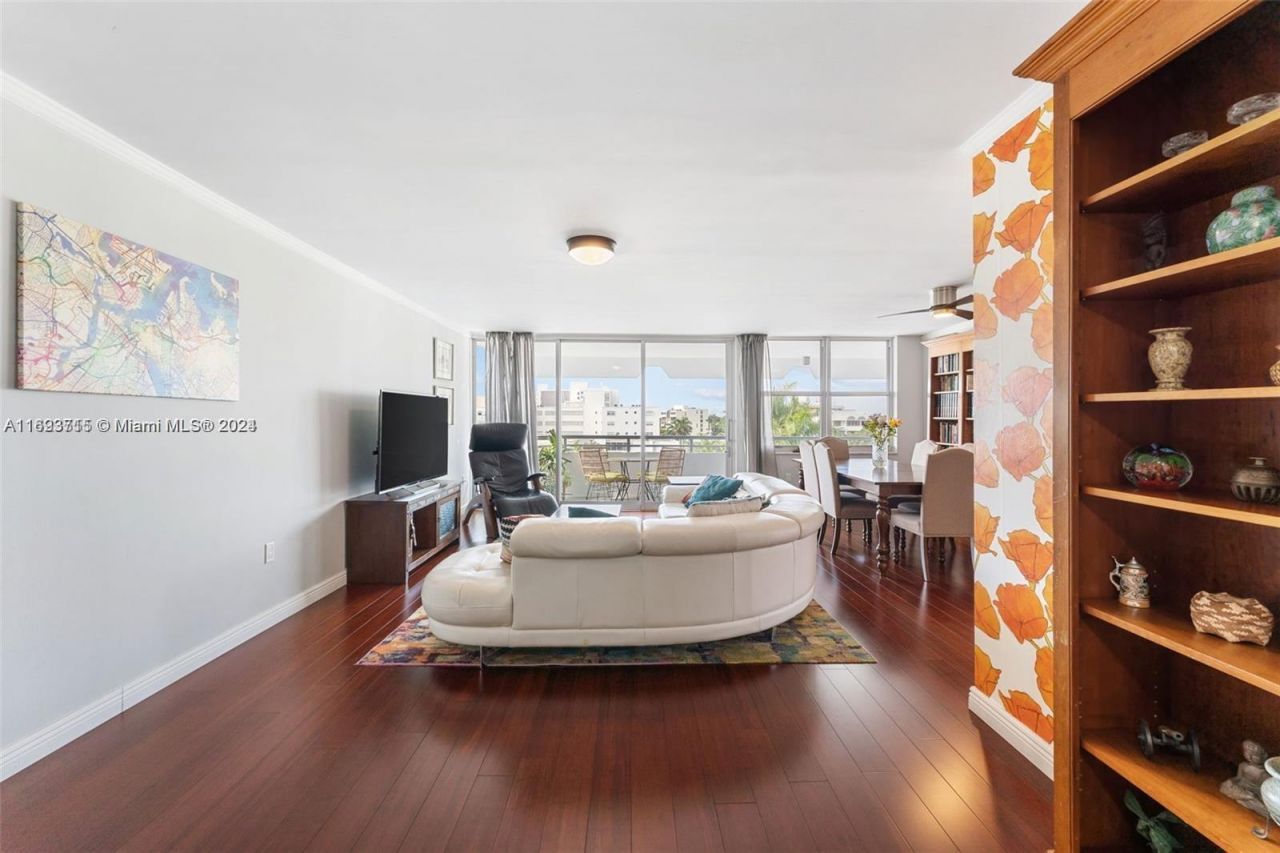 1080 94th St, Unit 612, Bay Harbor Islands, FL 33154 Photo