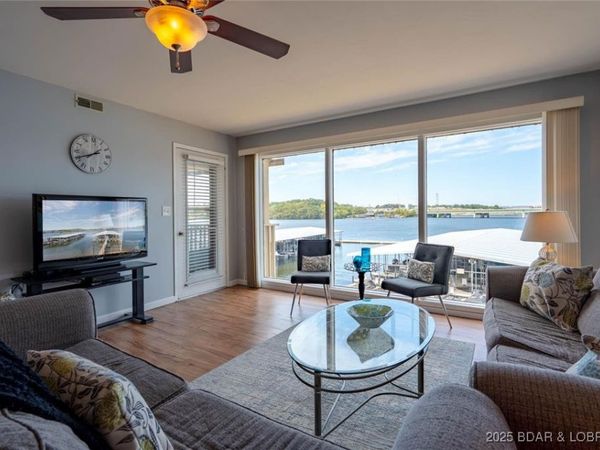 875 Parkside Place, Unit A206, Osage Beach, MO 65065