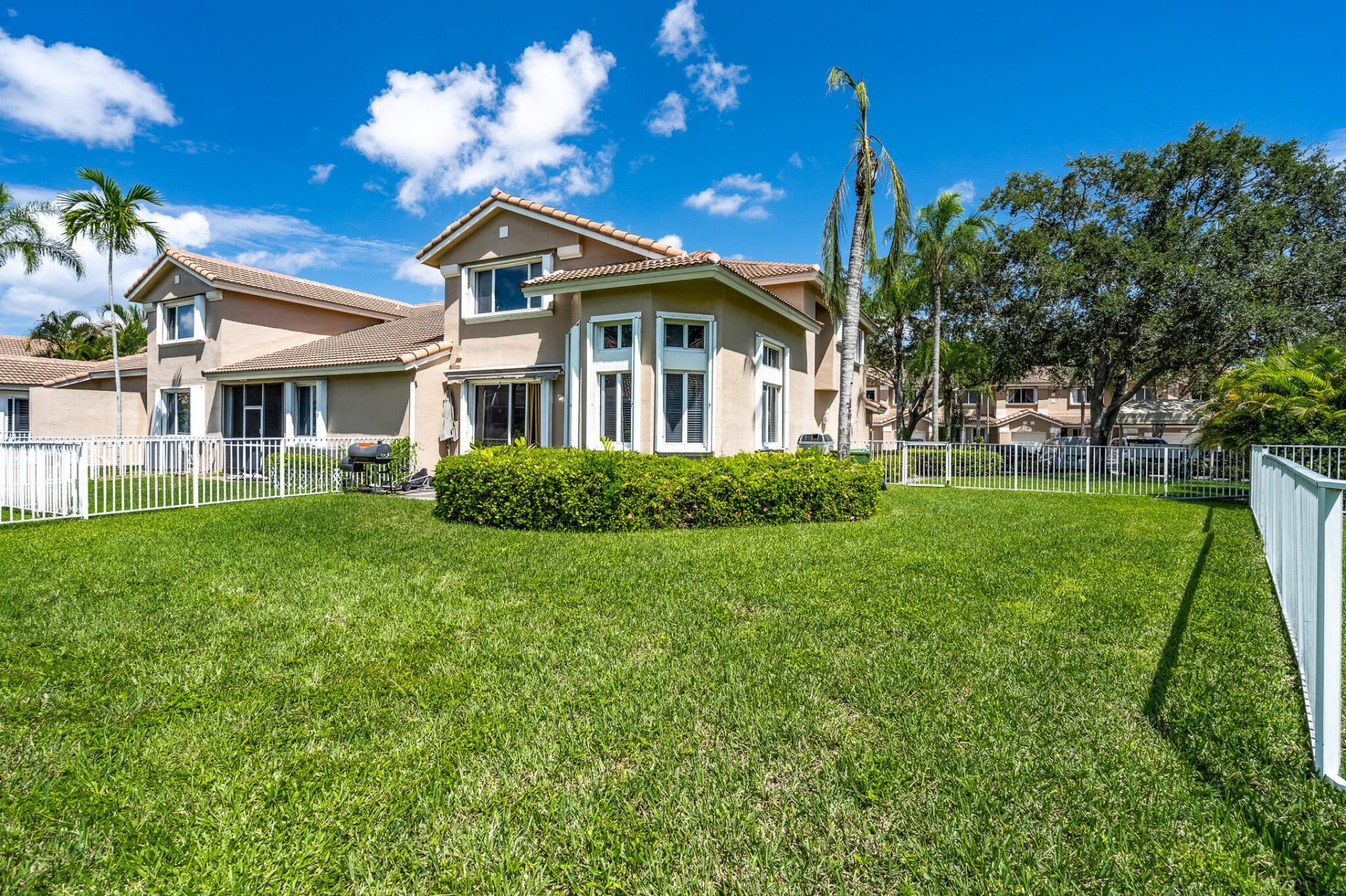 15822 SW 10 Street, Pembroke Pines, FL 33027 Photo