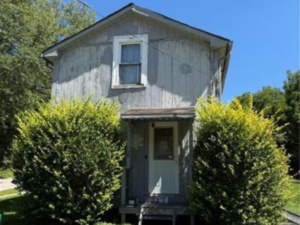 52 Hartzell Avenue, Girard, OH 44420