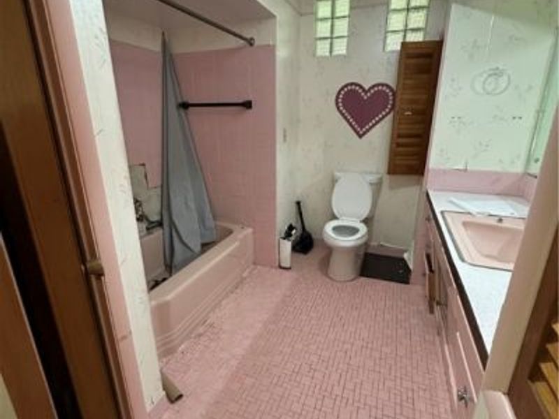 2715 Cabin Drive, Wickliffe, OH 44092 Photo 10