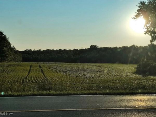 4896 Ridge Road, Wadsworth, OH 44281