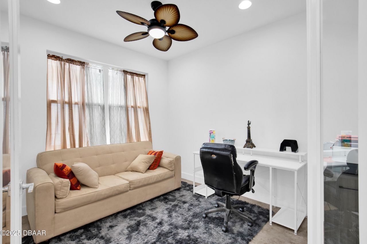 100 Hang Loose Way, Daytona Beach, FL 32124 Photo