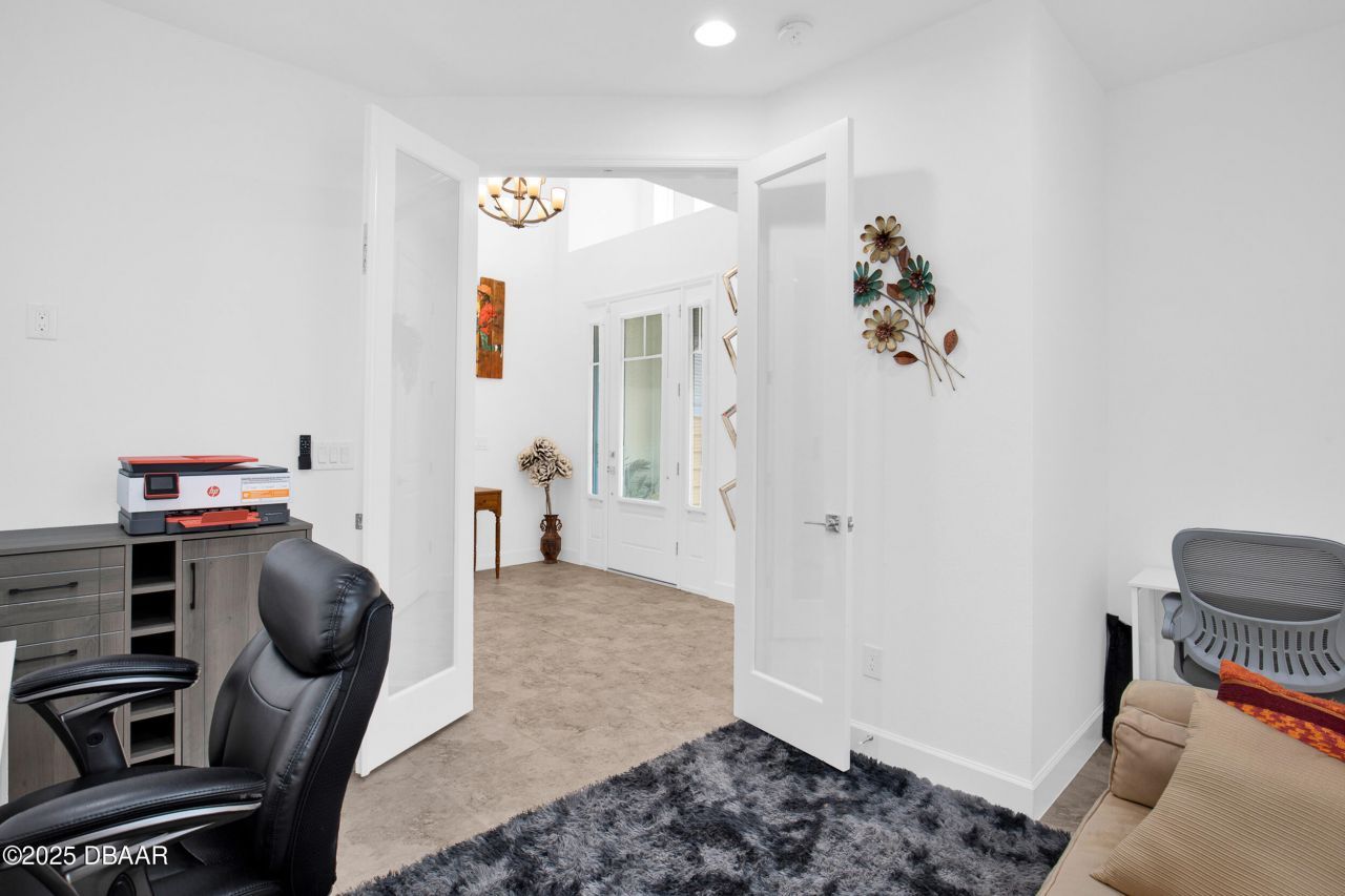 100 Hang Loose Way, Daytona Beach, FL 32124 Photo