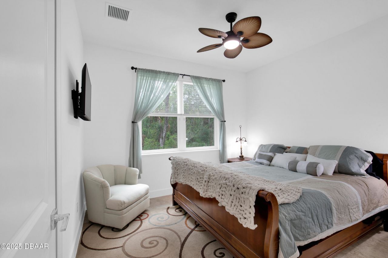 100 Hang Loose Way, Daytona Beach, FL 32124 Photo