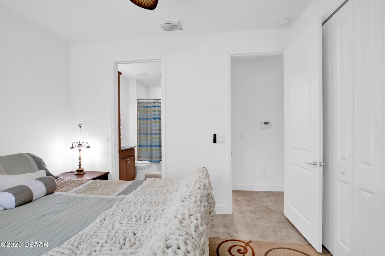 100 Hang Loose Way, Daytona Beach, FL 32124 Photo