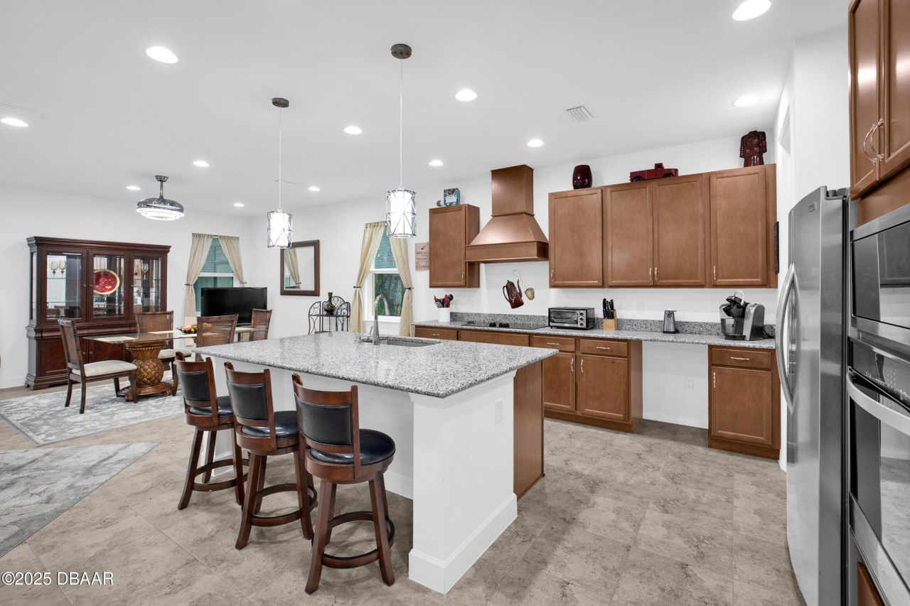 100 Hang Loose Way, Daytona Beach, FL 32124 Photo