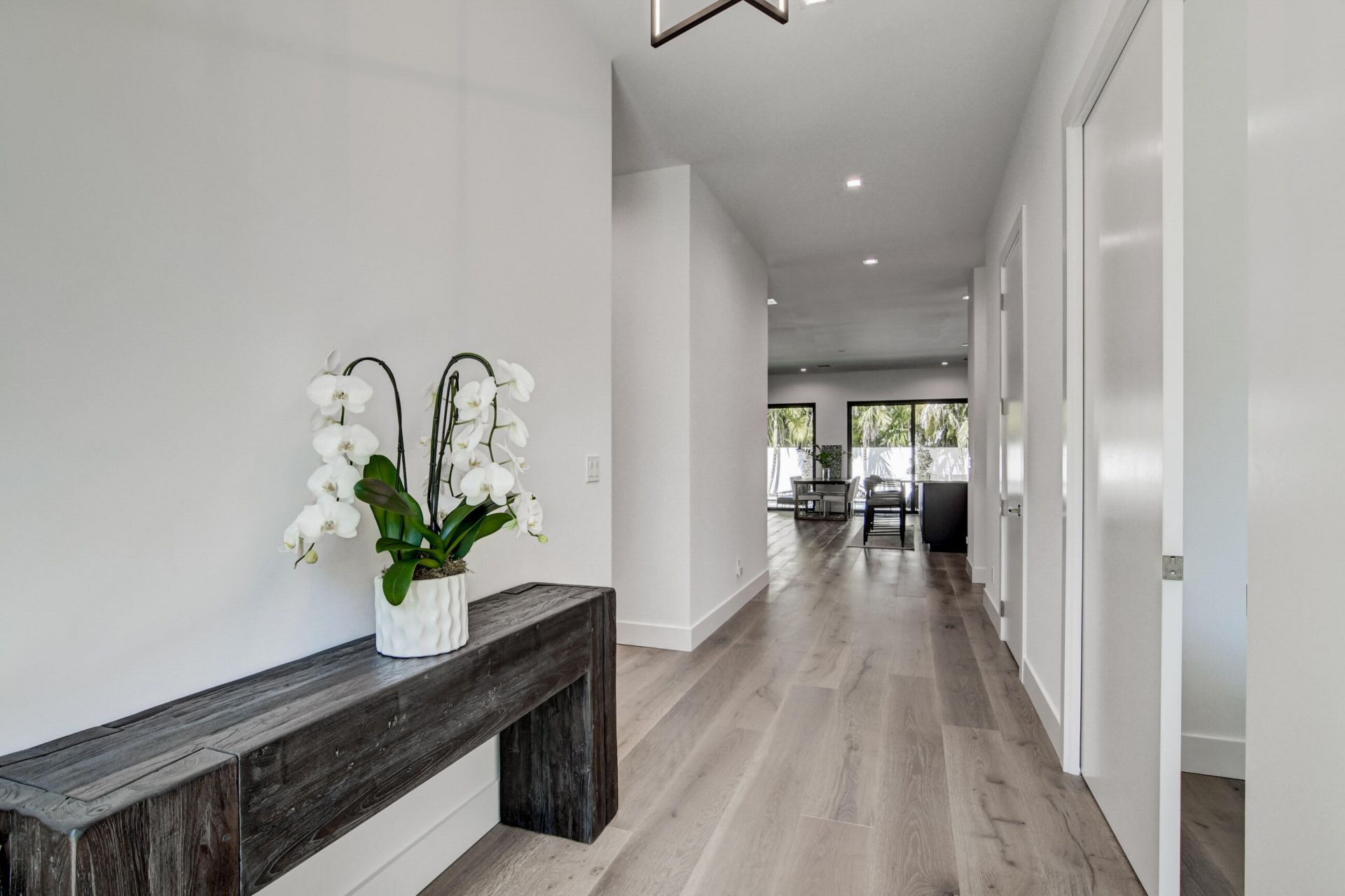 369 Orange Way, West Palm Beach, FL 33405 Photo