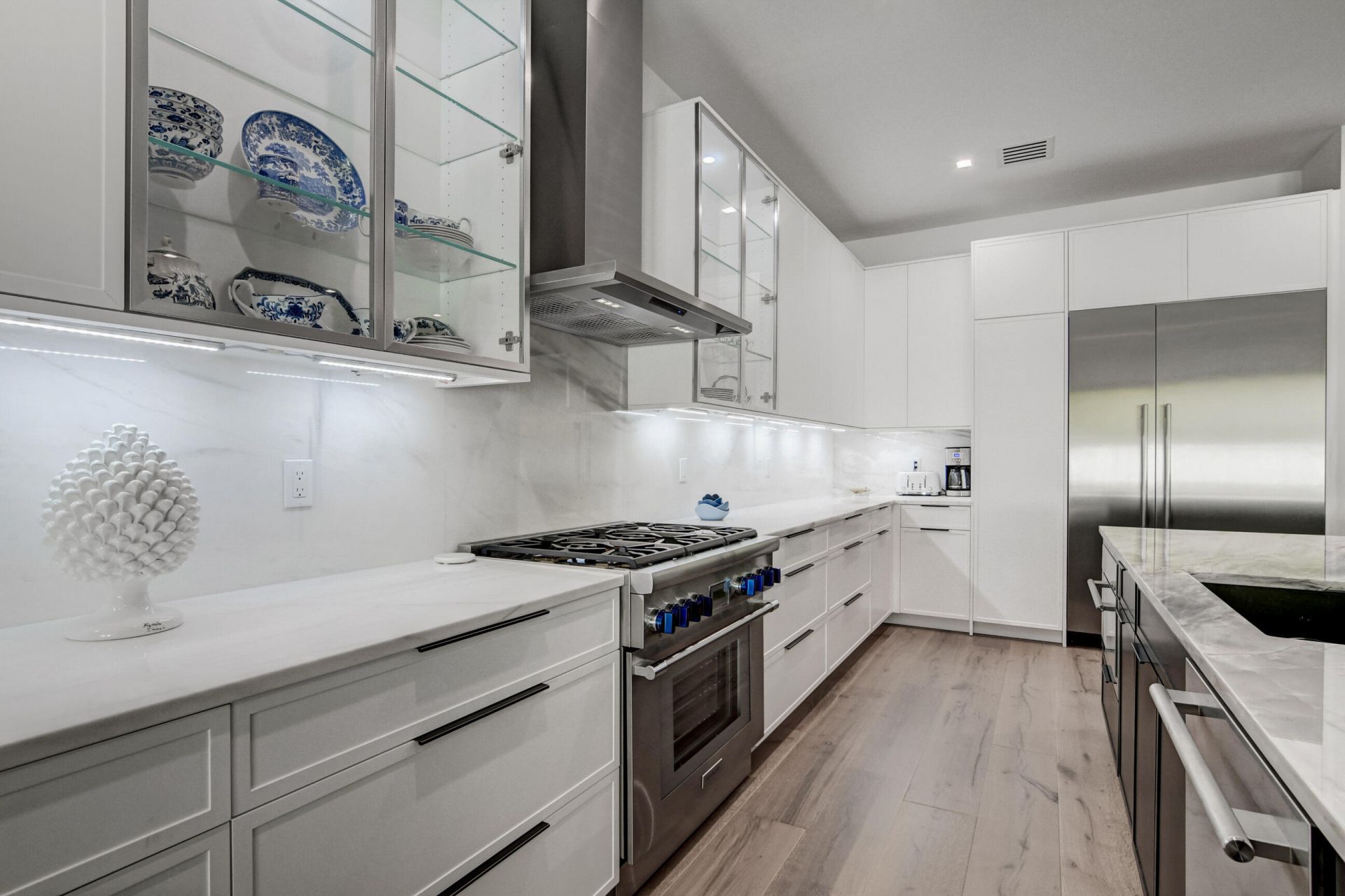 369 Orange Way, West Palm Beach, FL 33405 Photo