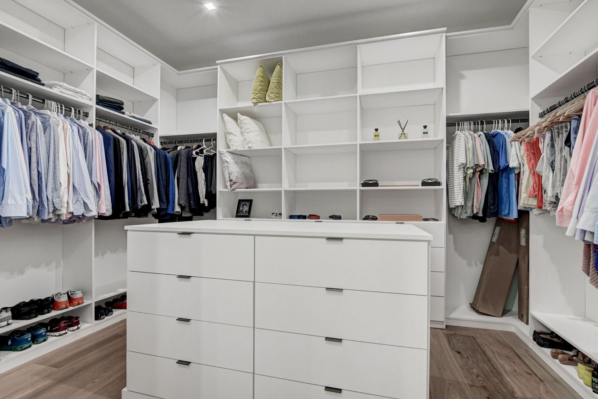 369 Orange Way, West Palm Beach, FL 33405 Photo