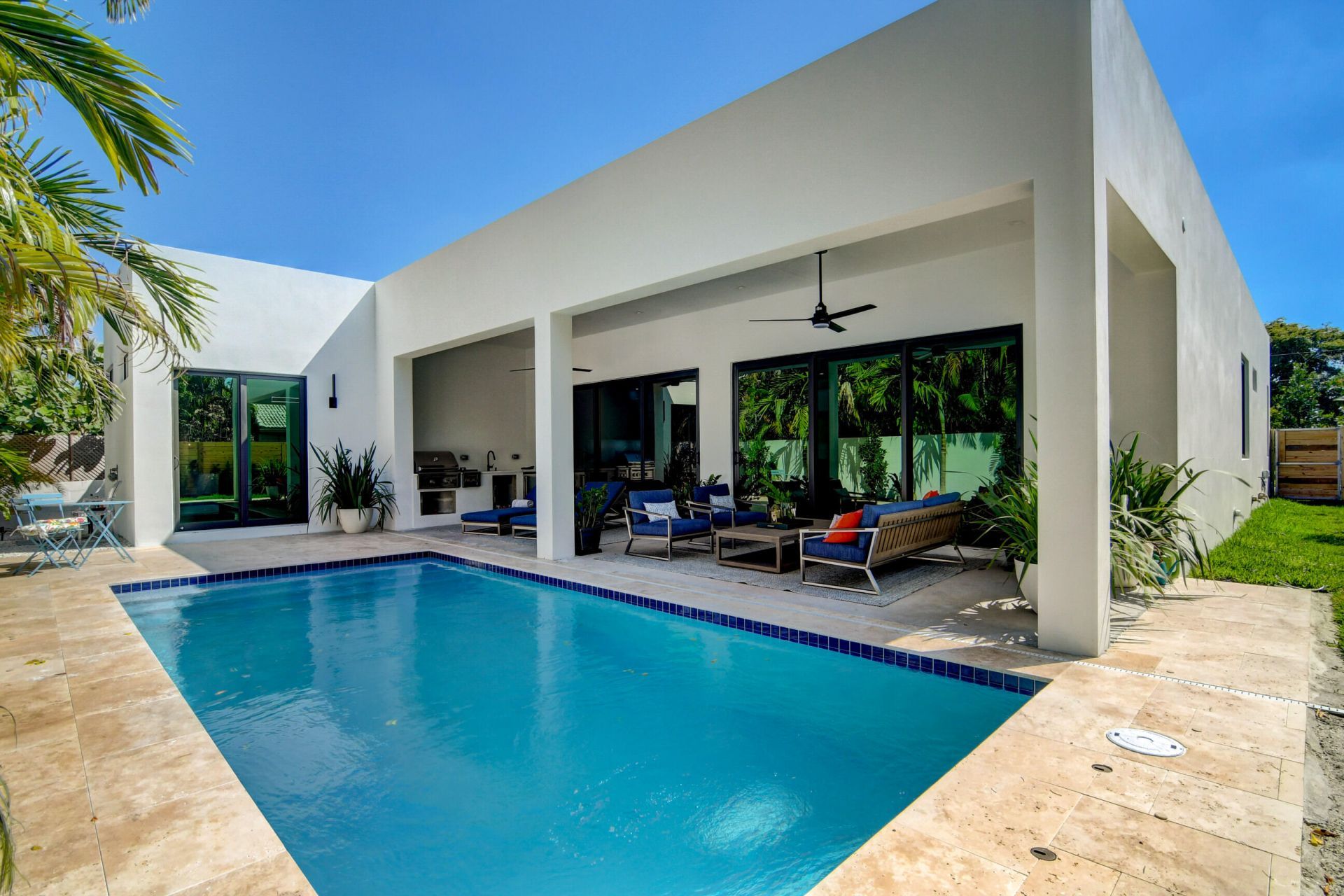 369 Orange Way, West Palm Beach, FL 33405 Photo