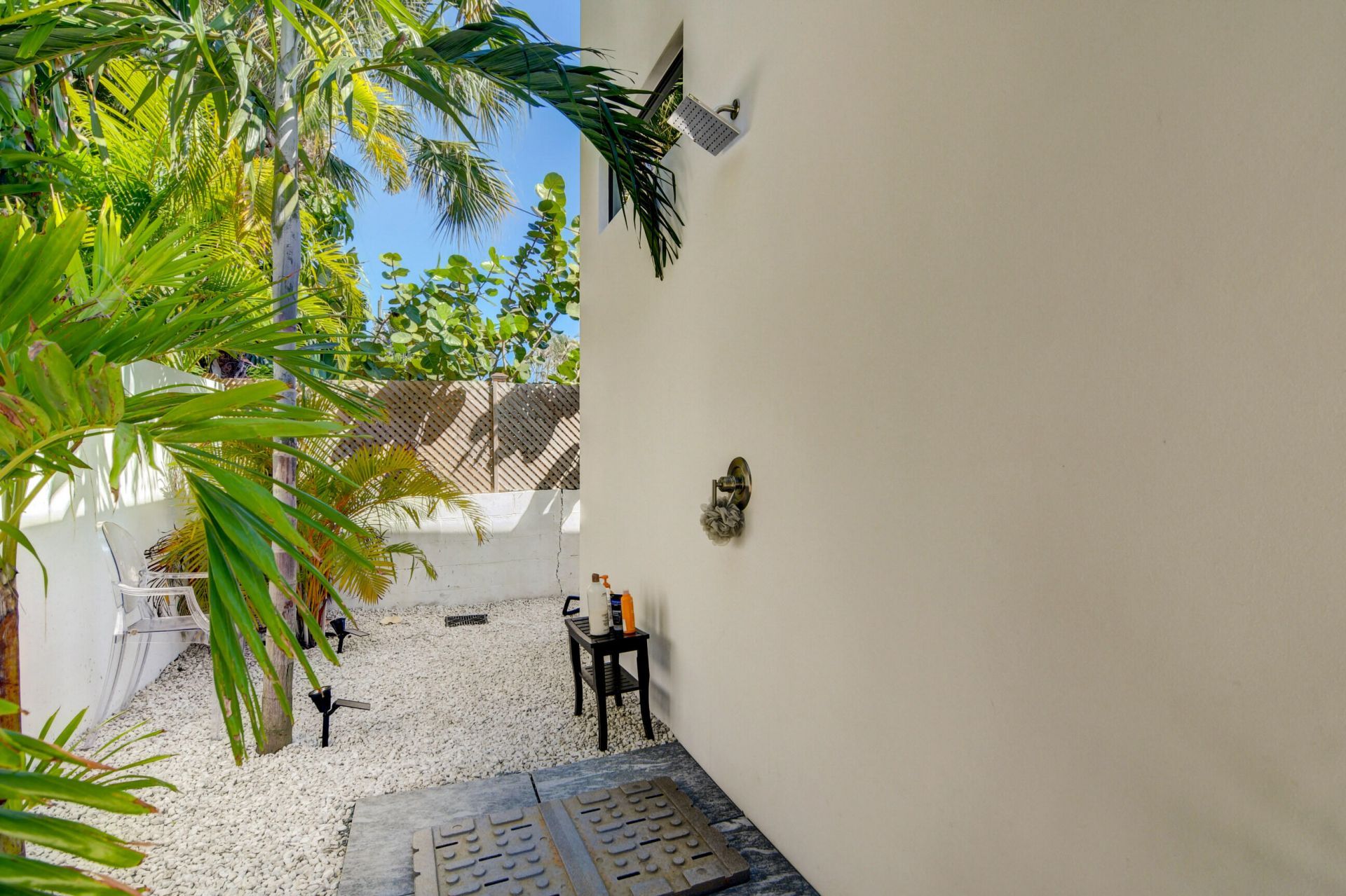 369 Orange Way, West Palm Beach, FL 33405 Photo