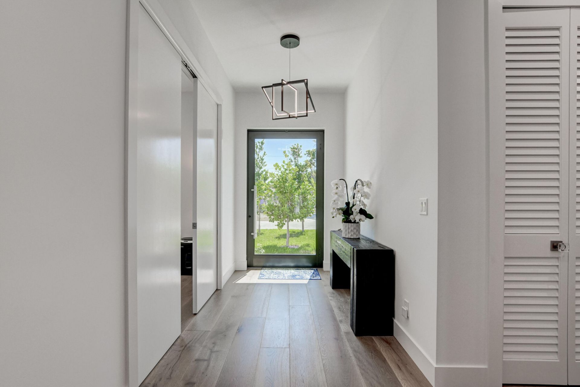 369 Orange Way, West Palm Beach, FL 33405 Photo