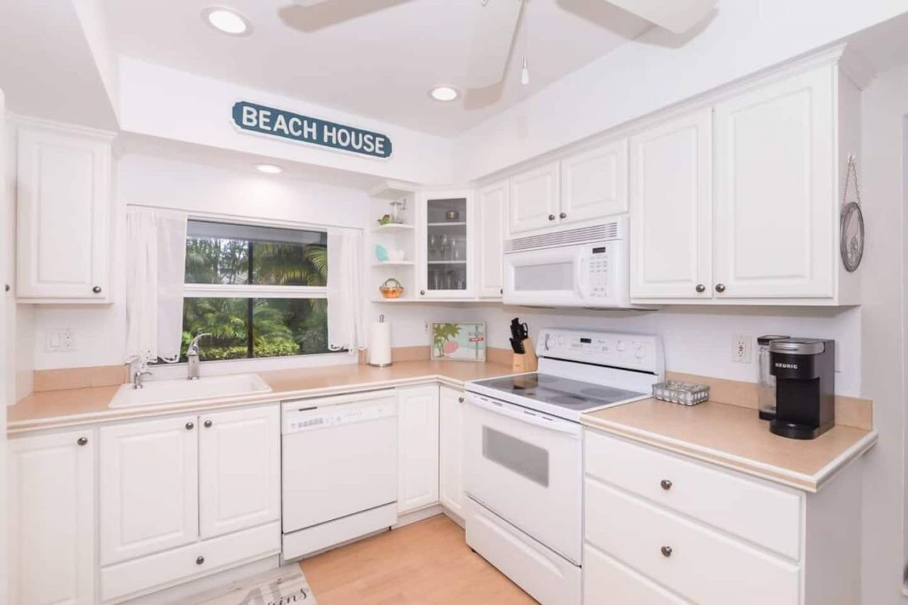 3267 NE Catamaran Terrace, Jensen Beach, FL 34957 Photo