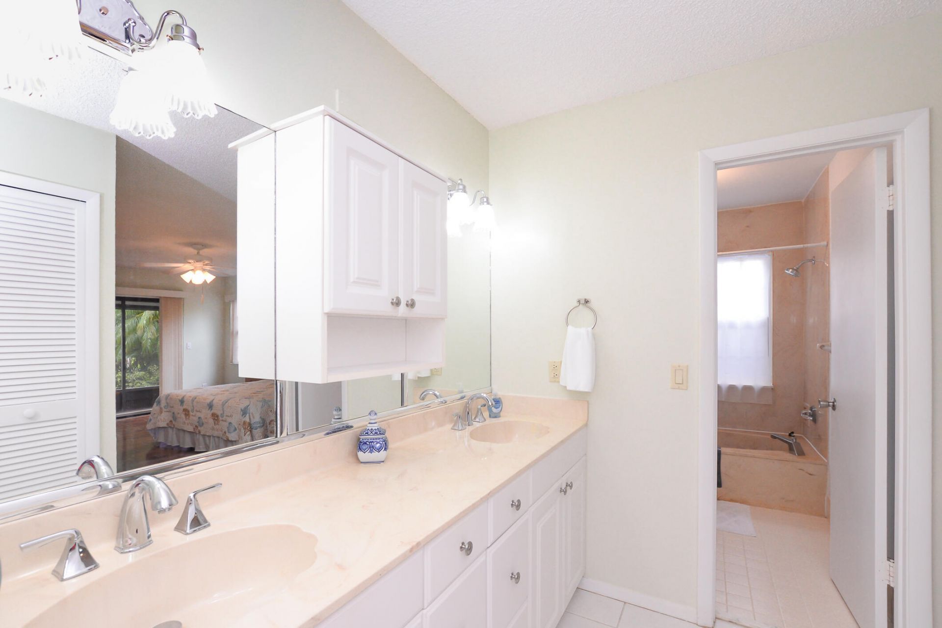 3267 NE Catamaran Terrace, Jensen Beach, FL 34957 Photo