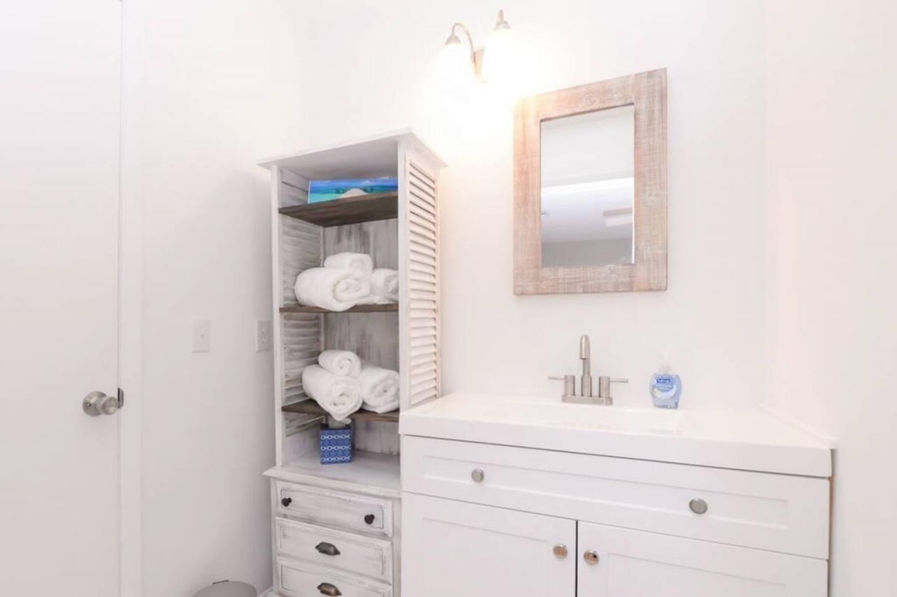3267 NE Catamaran Terrace, Jensen Beach, FL 34957 Photo