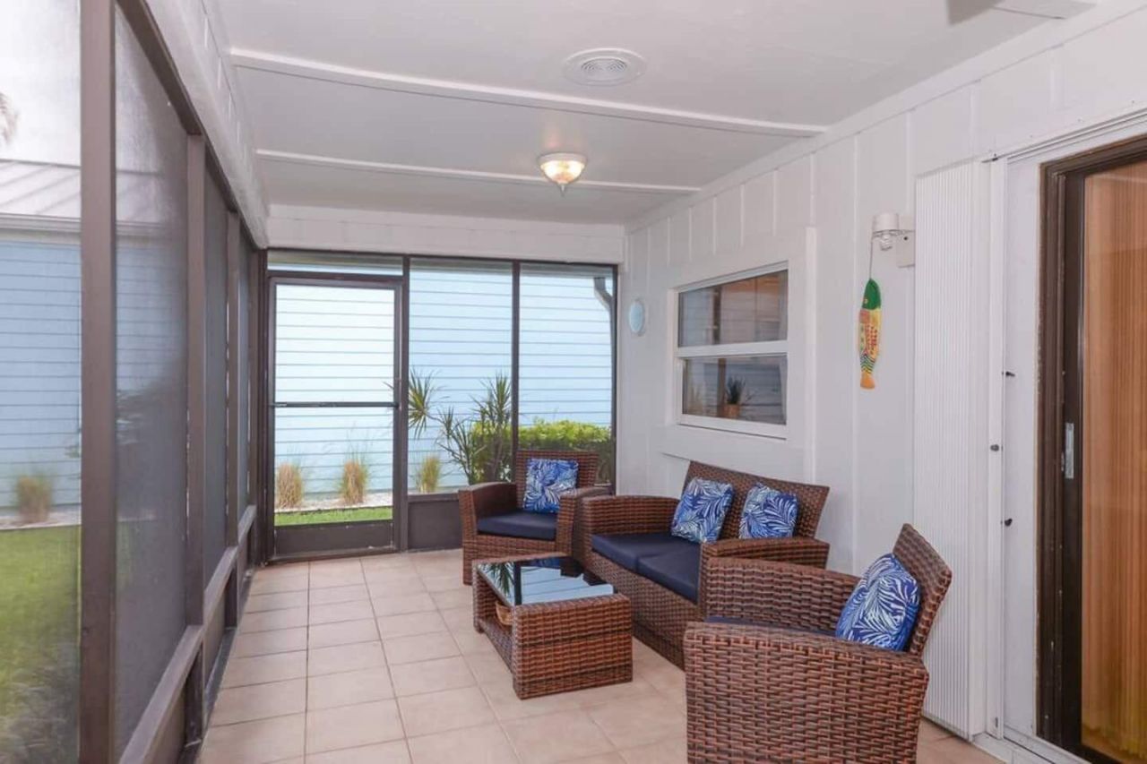 3267 NE Catamaran Terrace, Jensen Beach, FL 34957 Photo