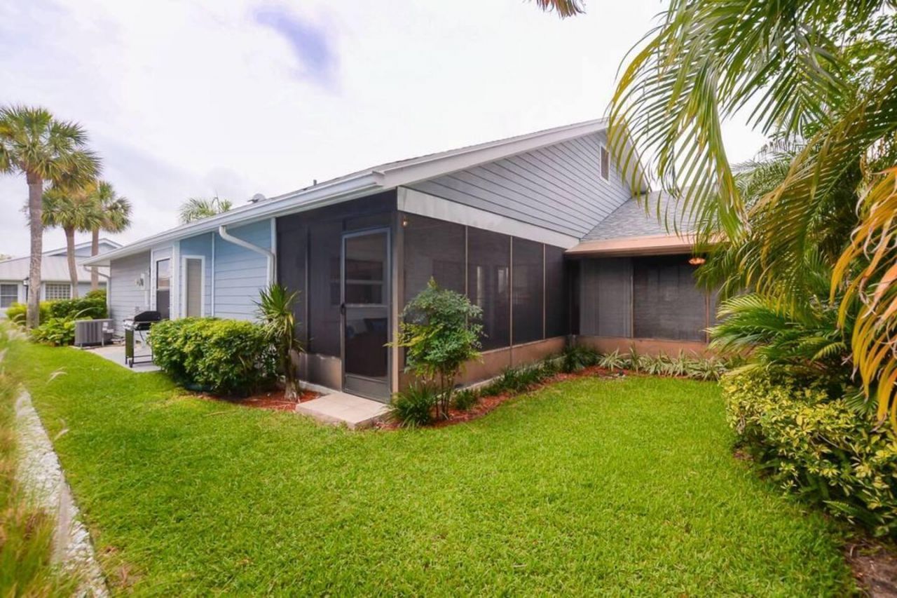 3267 NE Catamaran Terrace, Jensen Beach, FL 34957 Photo