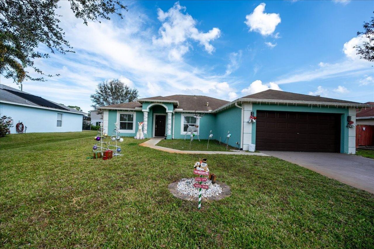 1947 NW Palmetto Terrace, Stuart, FL 34994 Photo