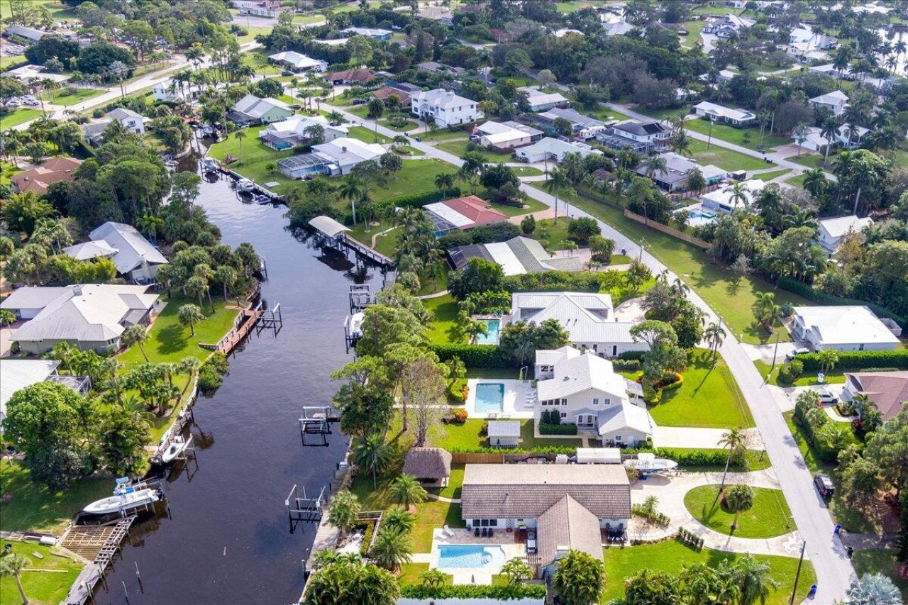 1947 NW Palmetto Terrace, Stuart, FL 34994 Photo