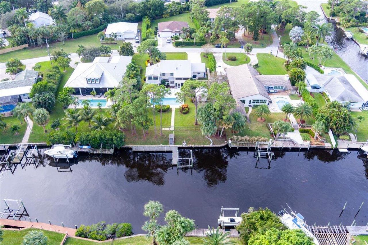 1947 NW Palmetto Terrace, Stuart, FL 34994 Photo