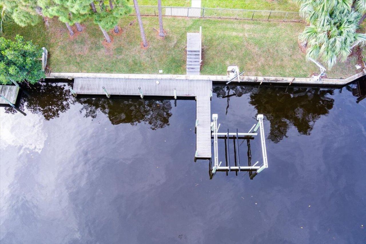 1947 NW Palmetto Terrace, Stuart, FL 34994 Photo