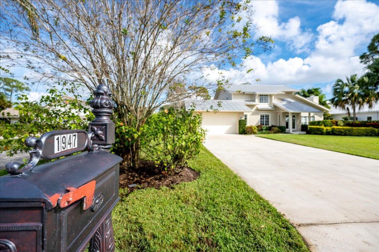 1947 NW Palmetto Terrace, Stuart, FL 34994 Photo