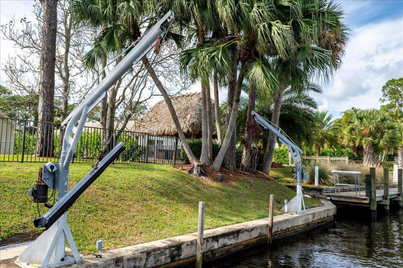 1947 NW Palmetto Terrace, Stuart, FL 34994 Photo