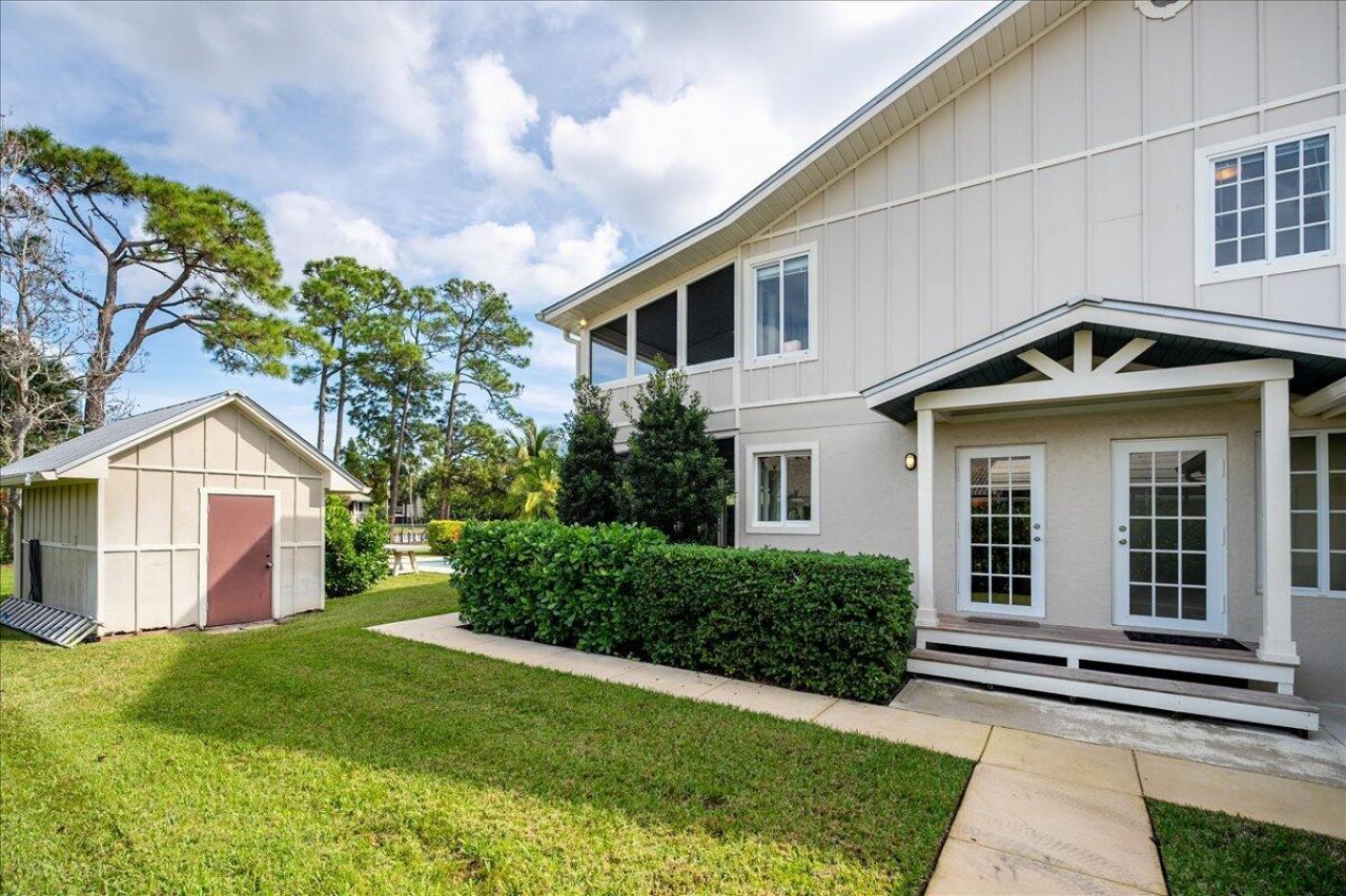 1947 NW Palmetto Terrace, Stuart, FL 34994 Photo
