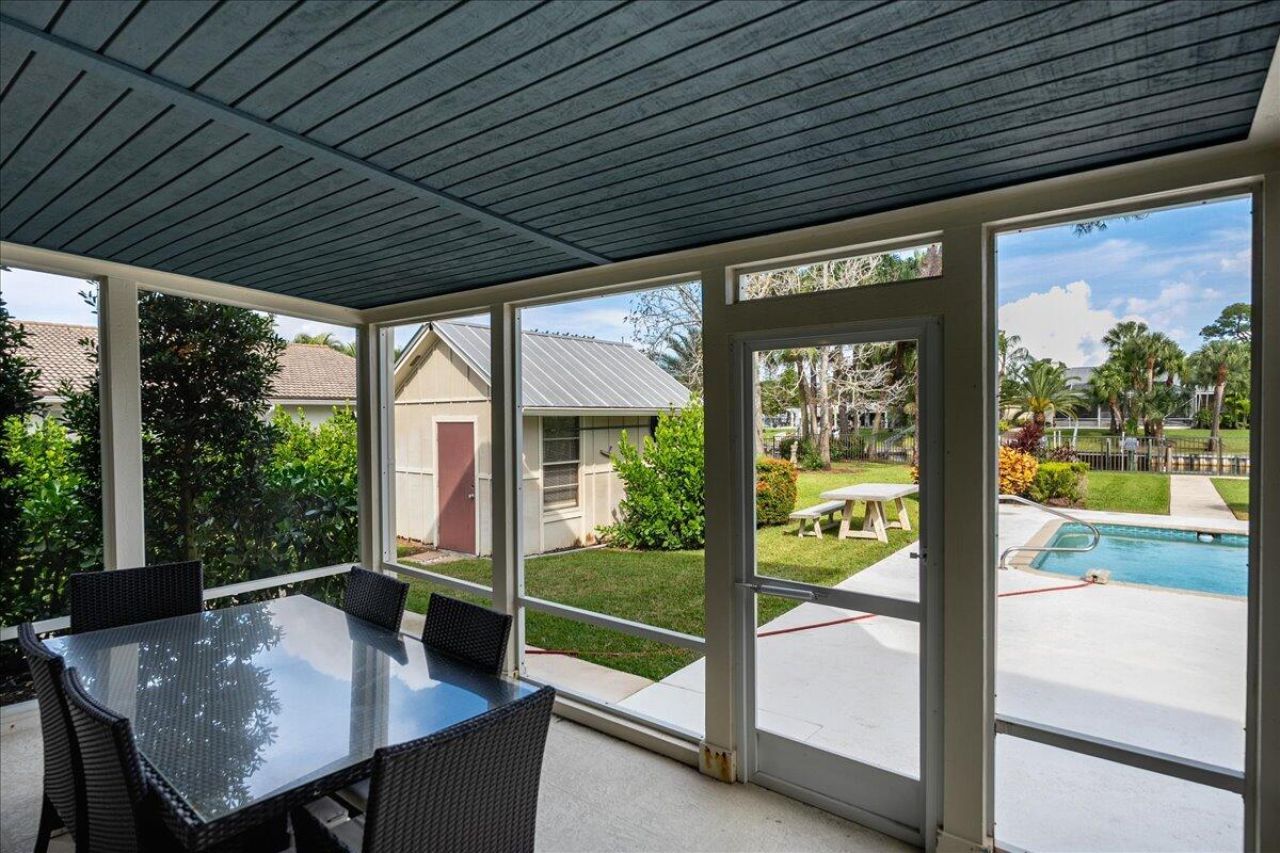 1947 NW Palmetto Terrace, Stuart, FL 34994 Photo