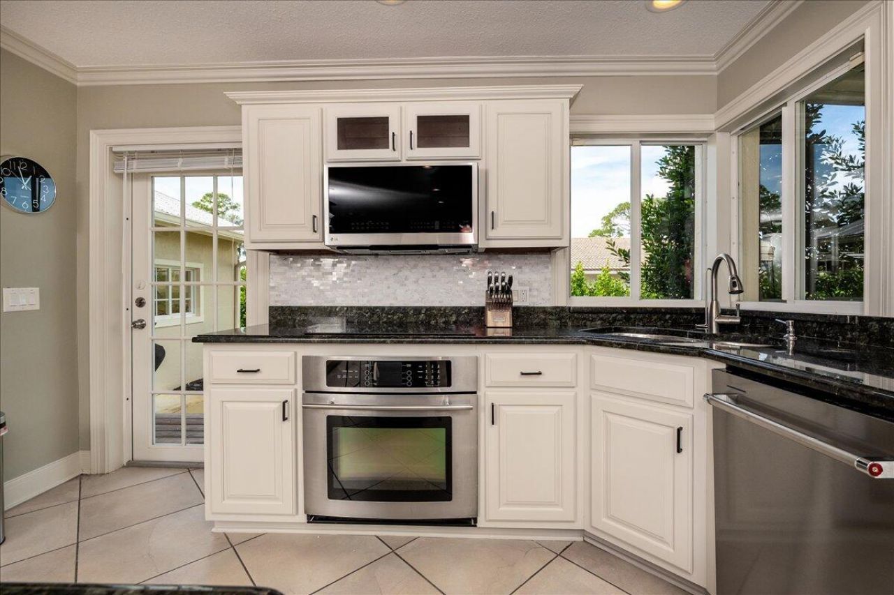 1947 NW Palmetto Terrace, Stuart, FL 34994 Photo