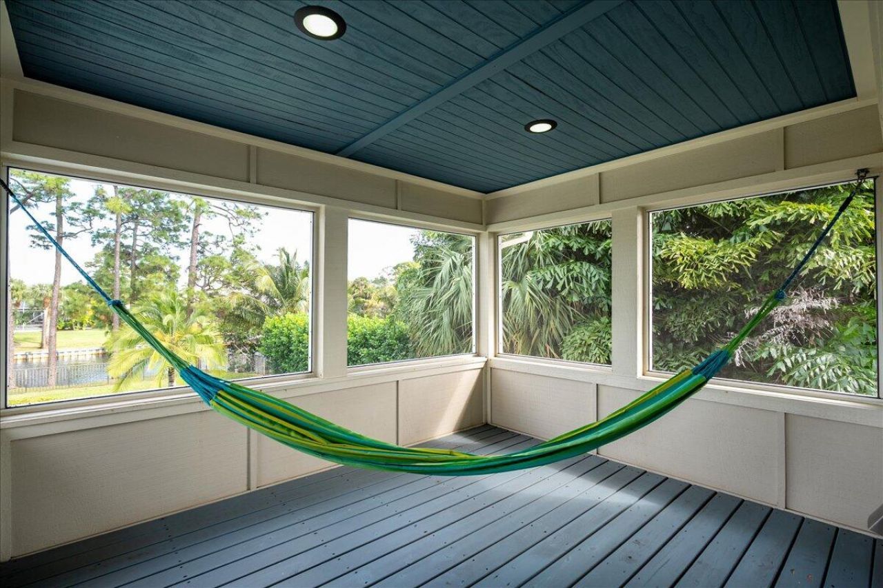 1947 NW Palmetto Terrace, Stuart, FL 34994 Photo