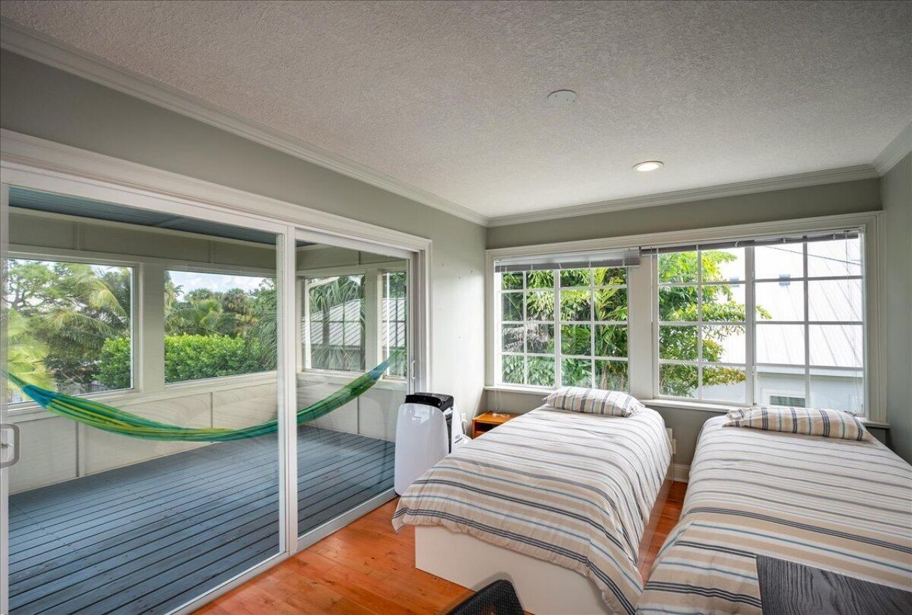 1947 NW Palmetto Terrace, Stuart, FL 34994 Photo