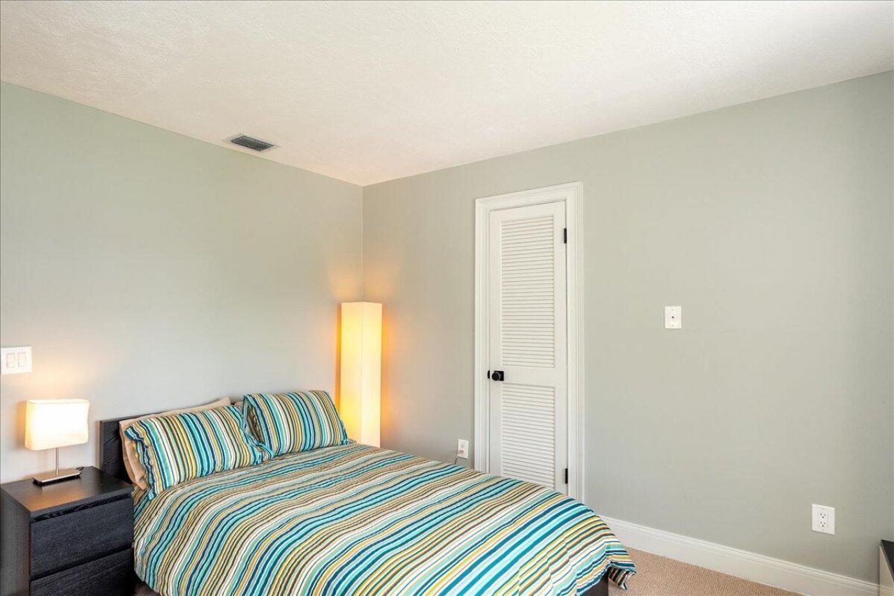 1947 NW Palmetto Terrace, Stuart, FL 34994 Photo