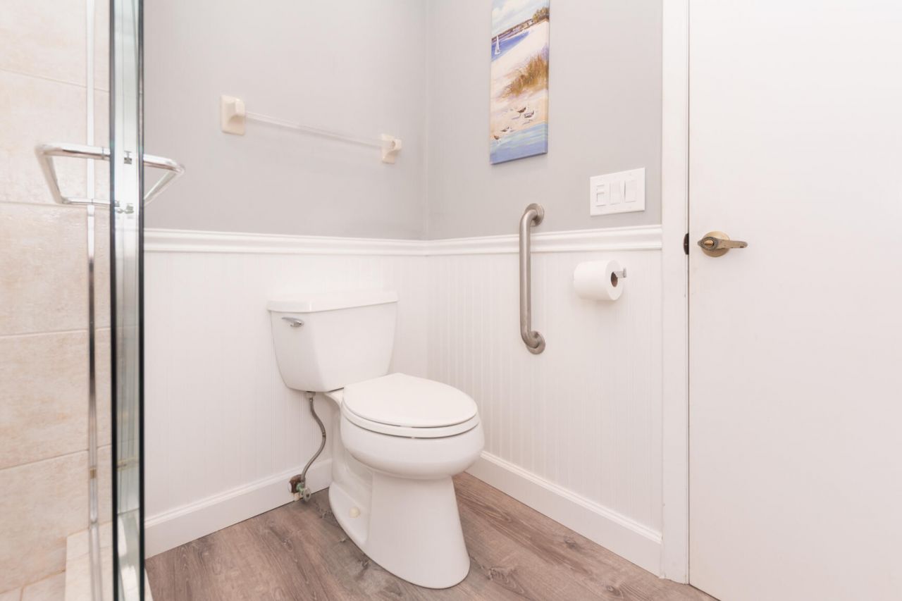 4041 NE Breakwater Drive, Jensen Beach, FL 34957 Photo