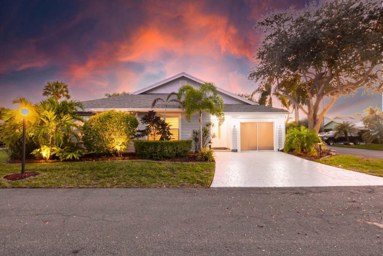 4041 NE Breakwater Drive, Jensen Beach, FL 34957 Photo